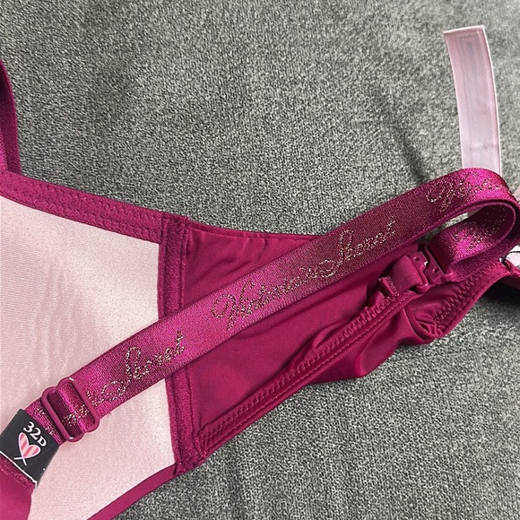 🥰🥰Victoria’s Secret Lightly Lined Wireless Scoop Bra🥰🥰 - Picture 7 of 8